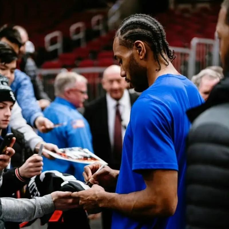 探寻篮球巅峰对决的传承与挑战（透视篮球巅峰较量的传承与挑战）