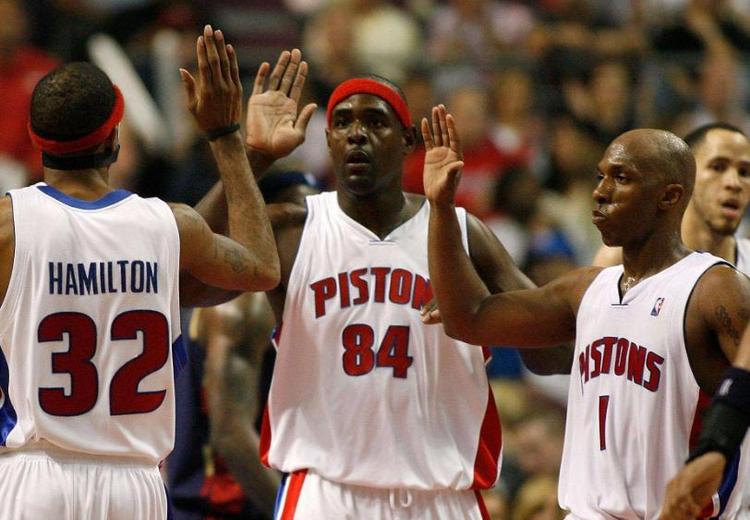 TYC：切尔西考虑从多特召回20岁中卫安塞尔米诺（TYC：切尔西正权衡将20岁中卫安塞尔米诺从多特召回）