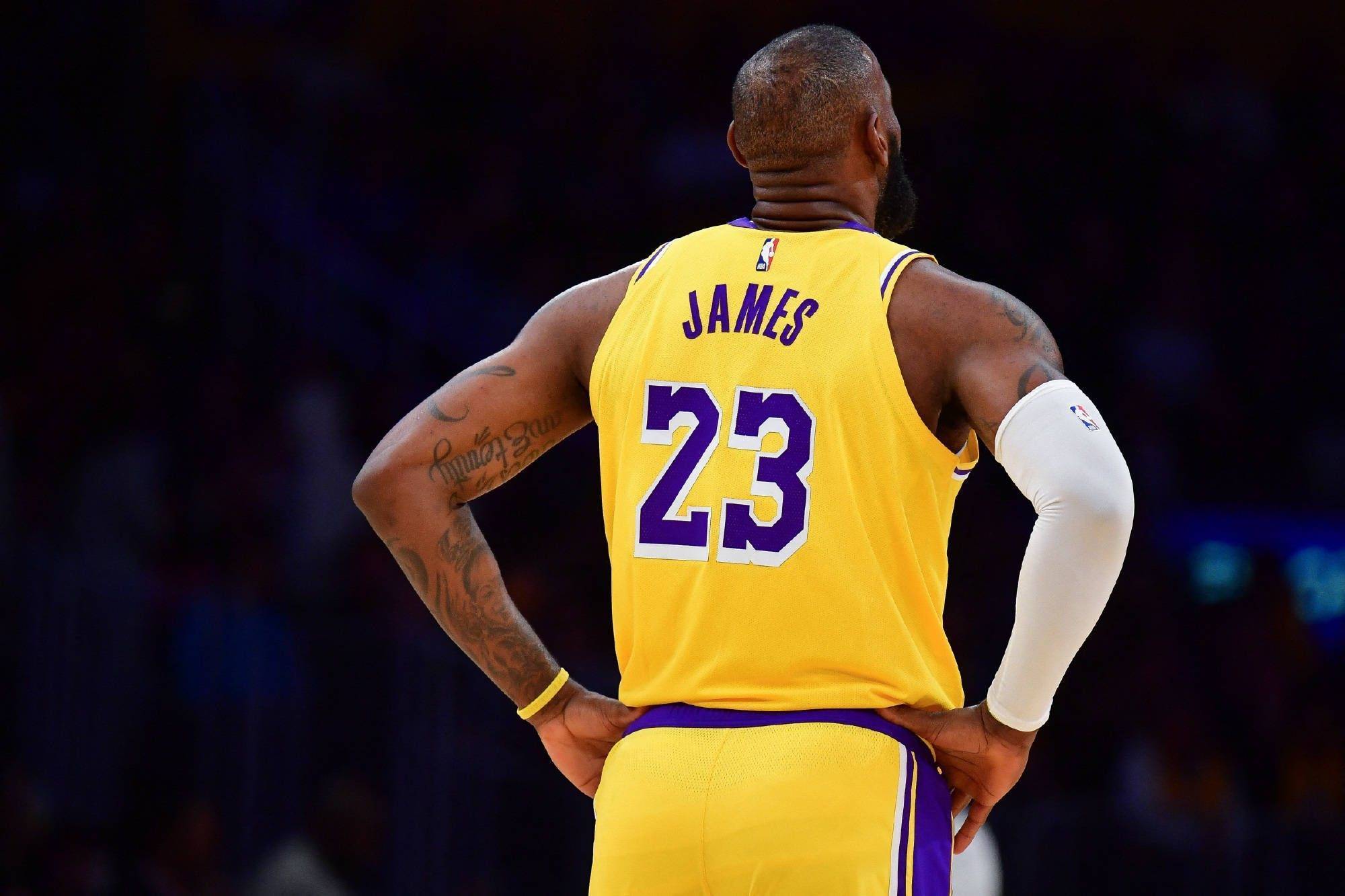 德转评2025年度奇迹：库拉索进世界杯，曼联爆冷格林斯比（德转评2025足坛奇迹：库拉索挺进世界杯，曼联冷负格林斯比）