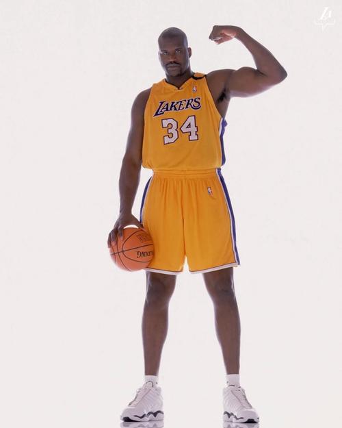 近两场23中16！基德：马绍尔用正确方式打球 三分命中率也在提升（两战23投16中！基德称马绍尔打球方式正确，三分命中率持续走高）