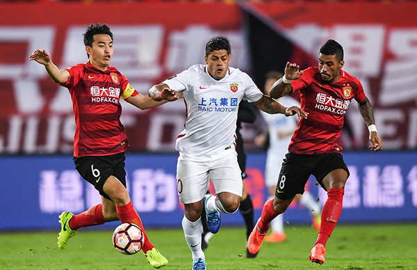 一胜难求！邮报：诺丁汉森林老板本是为了欧联夺冠请澳波执教（至今未尝胜绩！《邮报》称森林老板请澳波执教原为冲击欧联冠军）