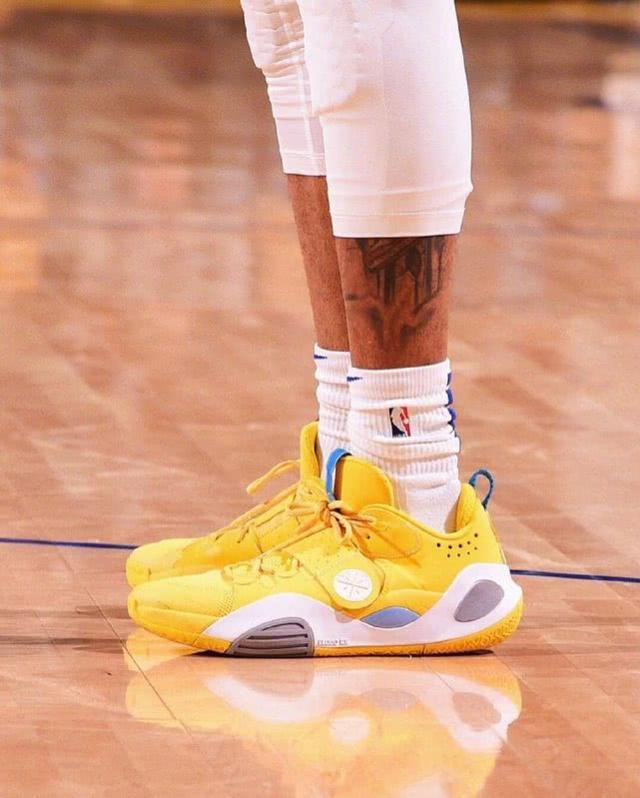 手感很一般！杜智博半场5中1仅拿4分1助 正负值-21暂时最低（手感不佳，杜智博半场5投1中仅4分1助，正负值-21暂列最低）