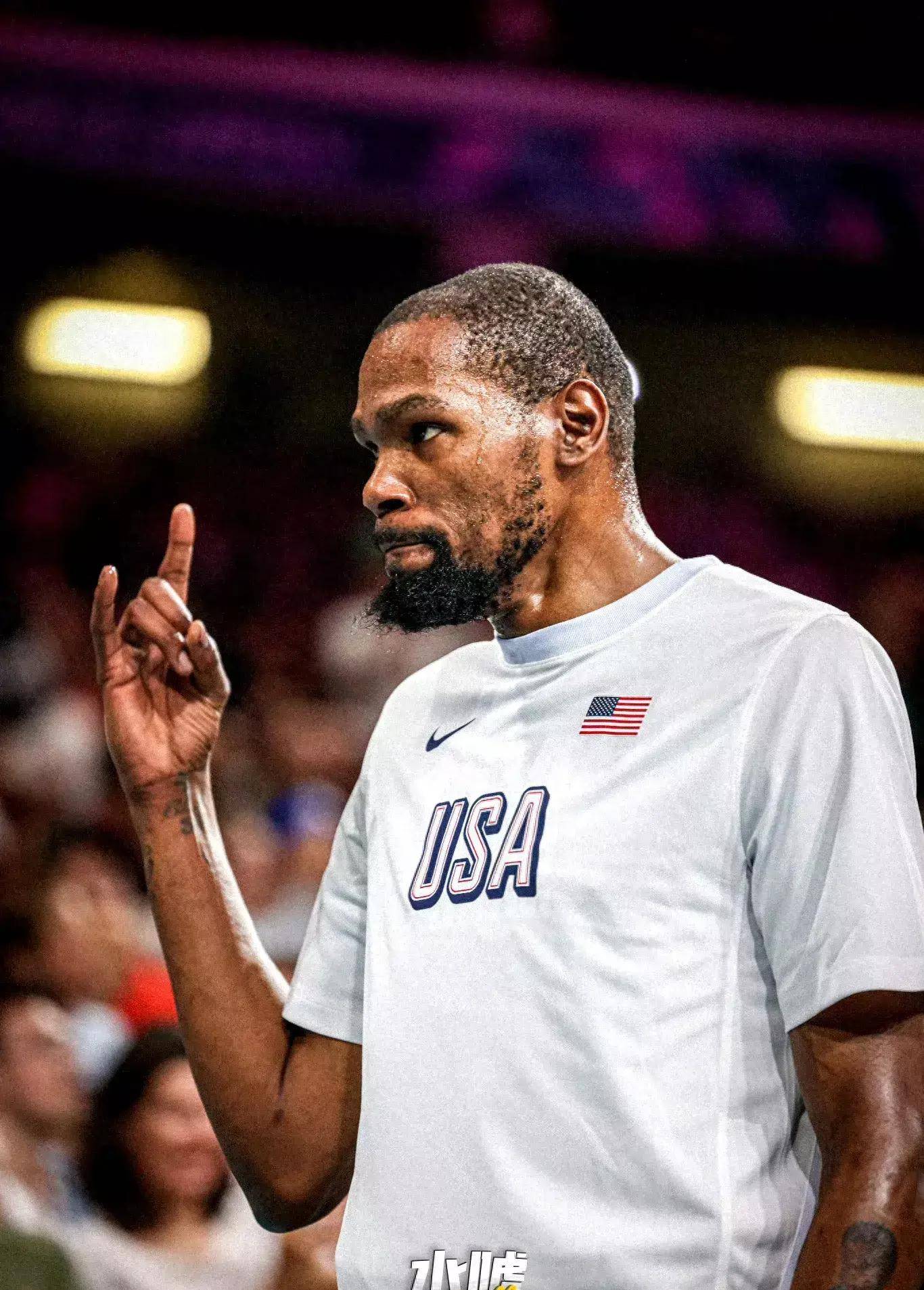 篮球发展史简要回顾（篮球发展历程概览）