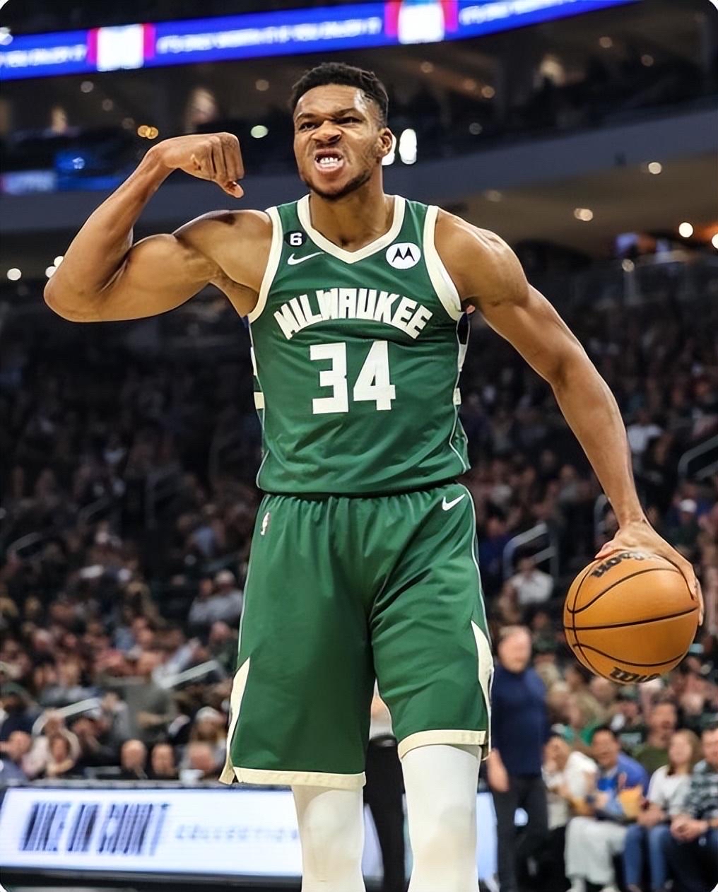 王大雷晒和女儿一起跳舞的视频，韦世豪：有点卡哇伊了（王大雷分享与女儿共舞视频，韦世豪留言：有点卡哇伊）