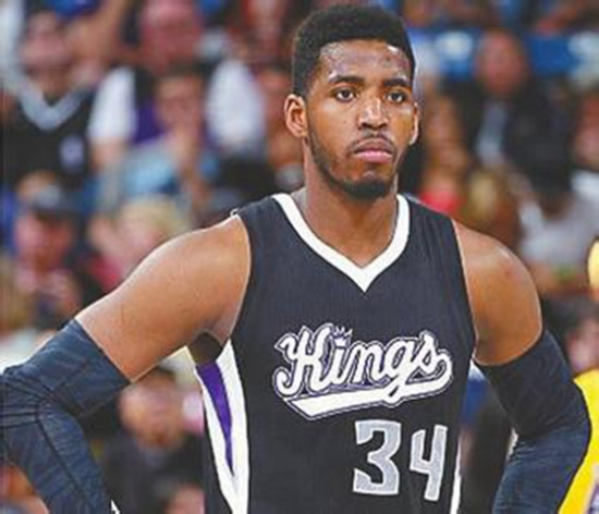 科尔谈库明加遭DNP：他不是明星球员，就会遇到这种情况（科尔谈库明加未获出场：非明星球员难免遇到这种情况）