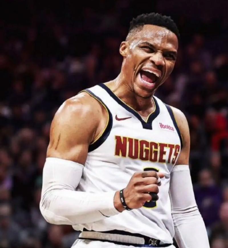 巴萨vs贝蒂斯首发：安东尼PK亚马尔，拉师傅、佩德里先发（巴萨vs贝蒂斯首发出炉：亚马尔对决安东尼，佩德里与拉师傅同列先发）