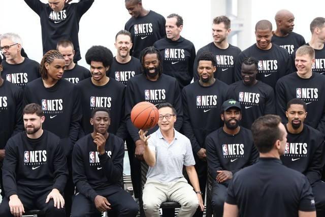 挣扎的蓝衣军团！意大利无缘直通世界杯，连续三届进入附加赛（蓝衣军团再陷困局：意大利无缘直通世界杯，连三届靠附加赛）