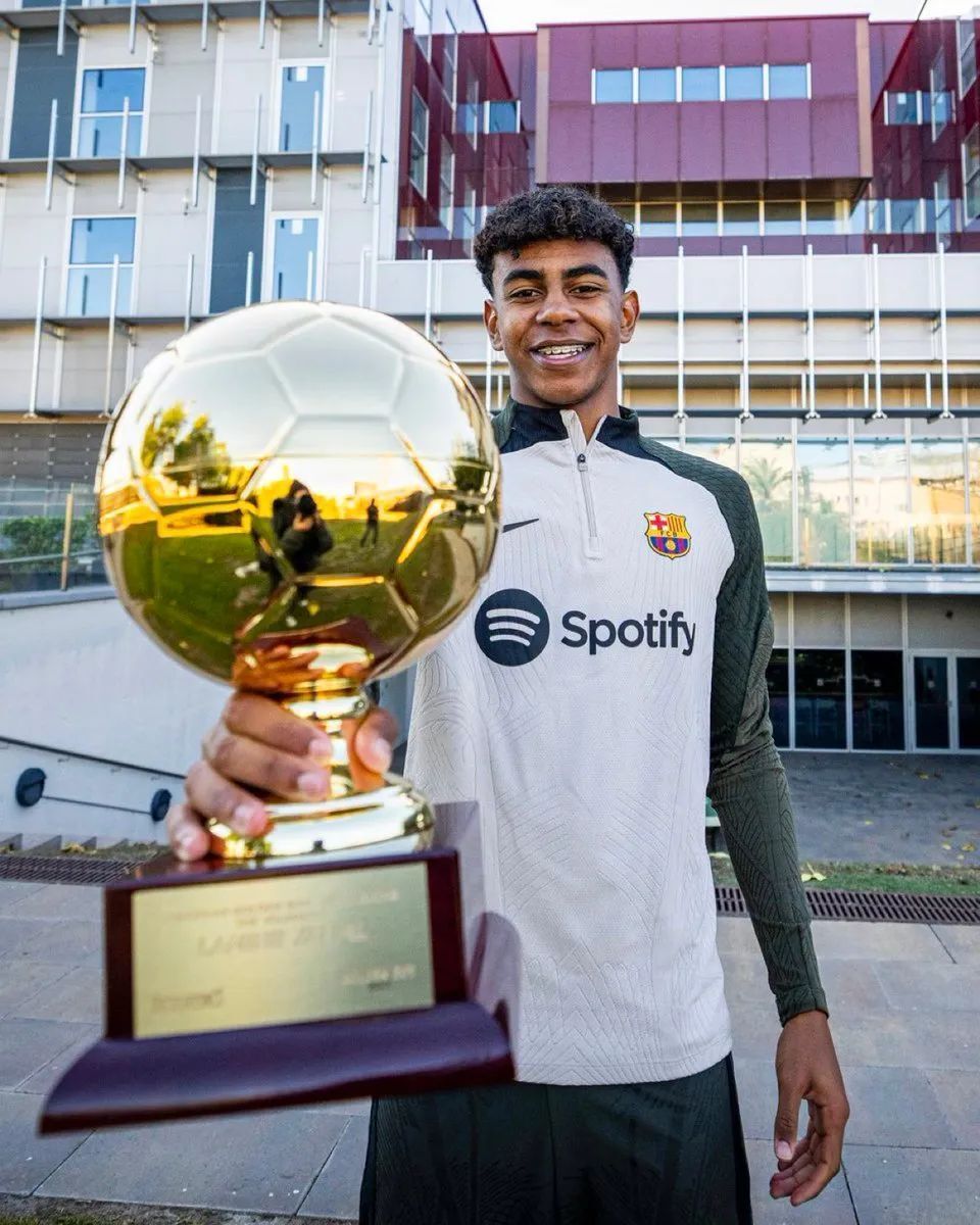 1-1！1-3！利物浦不胜+切尔西爆冷，阿森纳5分领跑，英超2强争冠（1-1与1-3齐现：利物浦无胜、切尔西爆冷，阿森纳领跑5分，英超两强争冠）