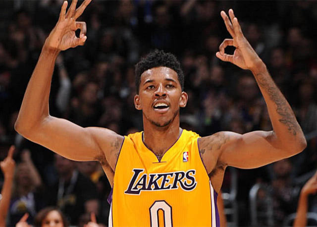 连续3场欧冠进球，17岁小将卡尔当选拜仁3-1葡体全场最佳（欧冠三连斩！17岁新星卡尔当选拜仁3-1击败葡体一役全场最佳）