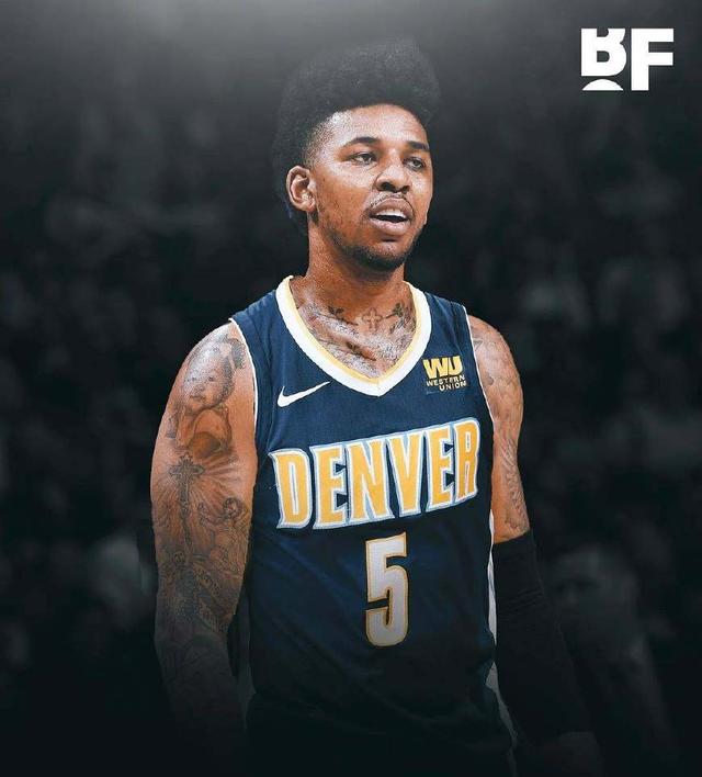 F1阿布扎比站二练：可以庆祝冠军了？诺里斯强势领先（F1阿布扎比站二练：冠军已在望？诺里斯强势领跑）