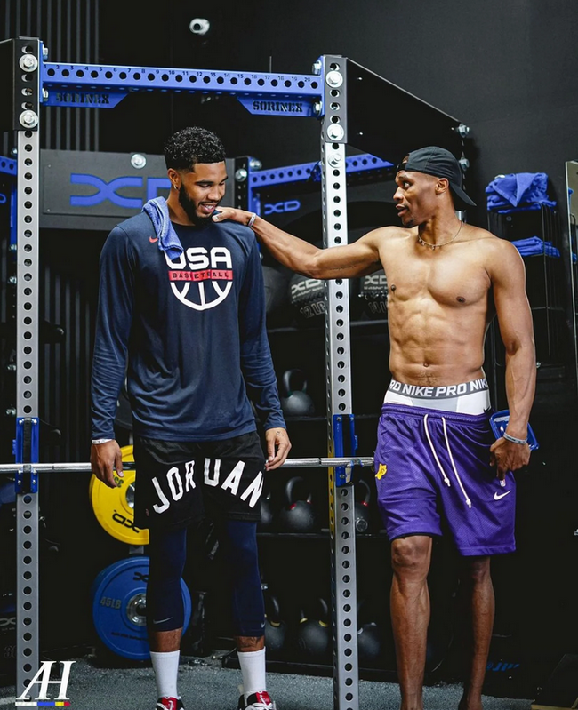 斯韦德贝里：我很擅长对付皇马，希望对所有球队都像这样出色（斯韦德贝里：对皇马手感好，盼面对任何球队都同样出彩）