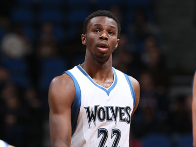 邮报：谢什科对曼联与纽卡都表达过兴趣，但他稍微倾向于红魔（邮报：谢什科同时考虑曼联与纽卡，但略偏向红魔）