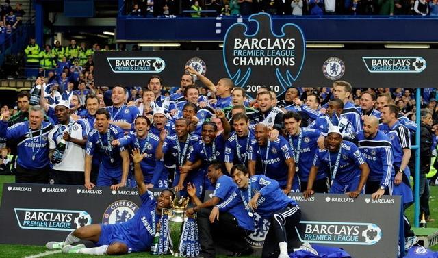 布克全明星表现，力助球队胜利（布克全明星级发挥，带队取胜）