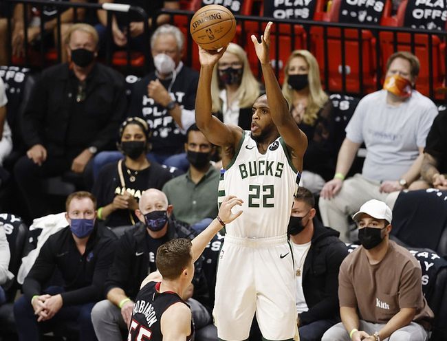 西媒：阿隆索赢得带队踢西超杯的权力，俱乐部要求球员多给力（西媒：阿隆索获准率队征战西超杯，俱乐部敦促球员提升表现）