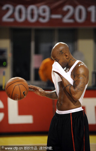 王钰栋：未来有机会还是希望能出去看看，留洋哪儿都想去（王钰栋：若有机会想出国闯荡，留洋去哪都行）