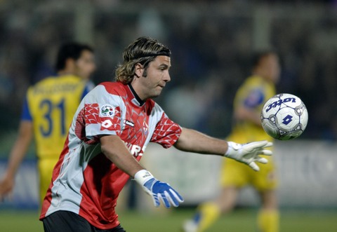 邮报：曼联将挖角纽卡青训主管，他曾在曼城担任英国球探主管（邮报：曼联欲挖纽卡青训负责人，曾任曼城英国球探负责人）