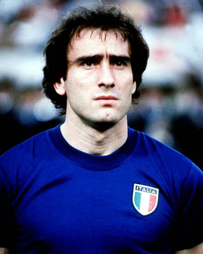 戏剧性拉满，内马尔自八月初后首次破门随后又送出一粒点球（戏剧拉满：内马尔收获八月初后首球，转身又送点球）