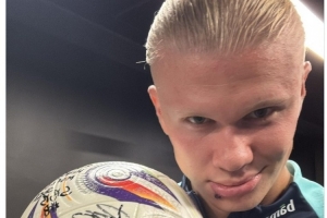 NBA官方更新社媒预热NBA杯决赛并配文：争冠日！（NBA官方社媒预热NBA杯决赛：争冠之日已至！）