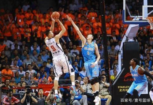 王俊杰5分赵维伦3分！旧金山大学94-64摩根州立（旧金山大学94-64大胜摩根州立，王俊杰5分、赵维伦3分）